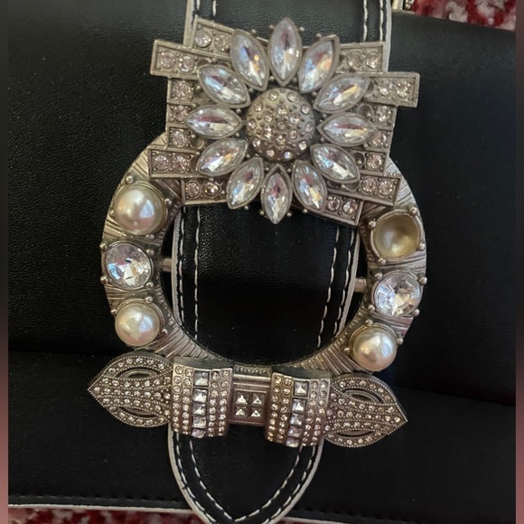 Trendy Silver Rhinestone Buckle Black Crossbody Bag - Picture 3 of 8